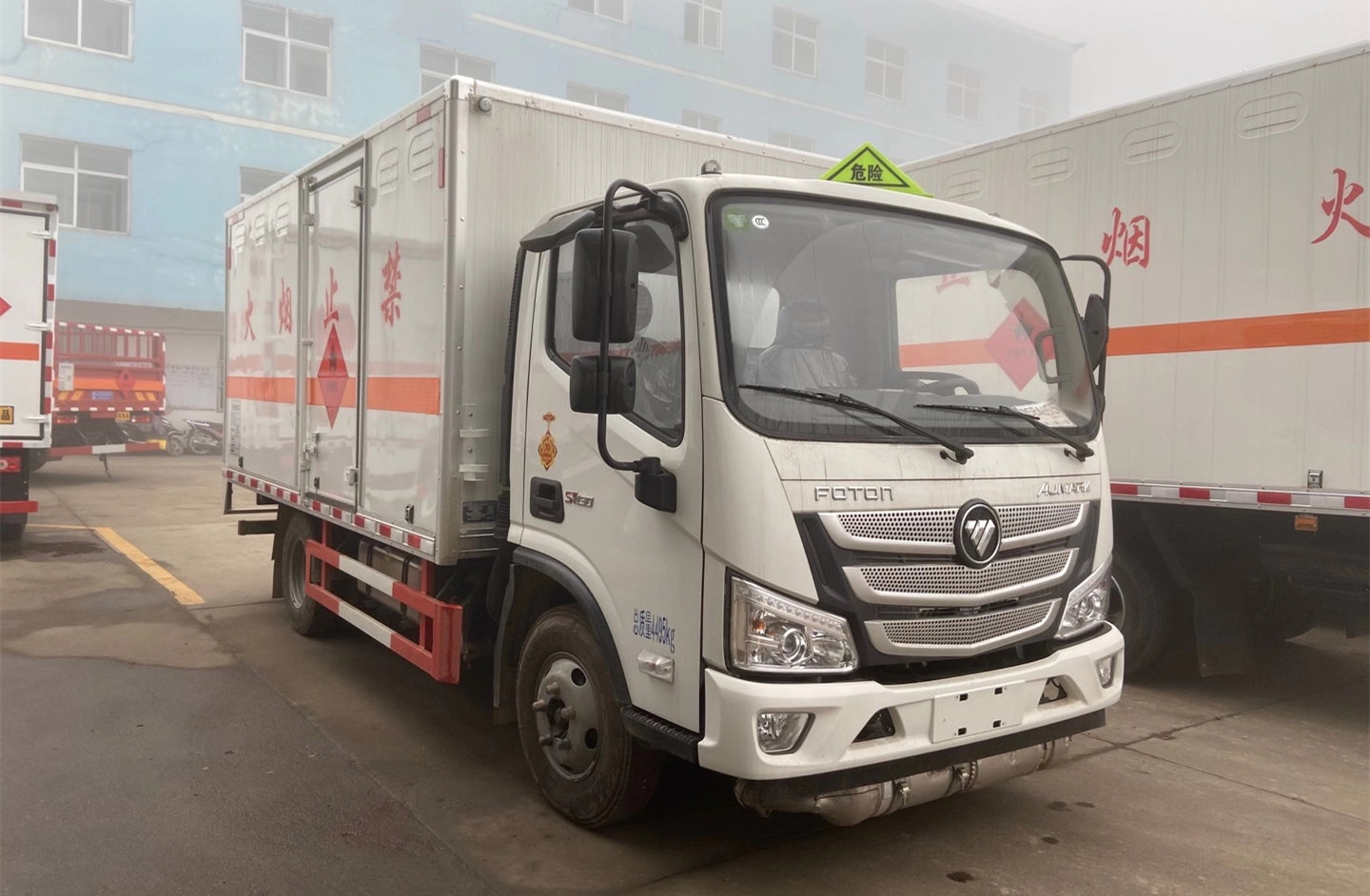 躍進柴油3米3（藍牌）液體廂式車